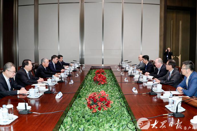 刘家义龚正会见出席跨国公司领导人青岛峰会的国际组织代表